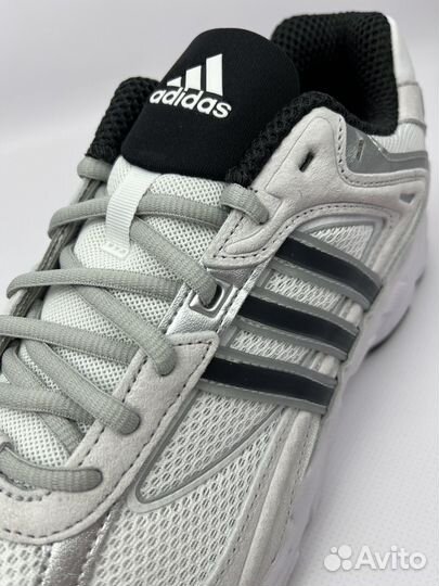 Кроссовки adidas Originals response CL