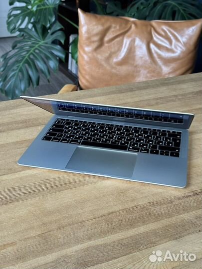 Apple macbook Air 13 2019 retina