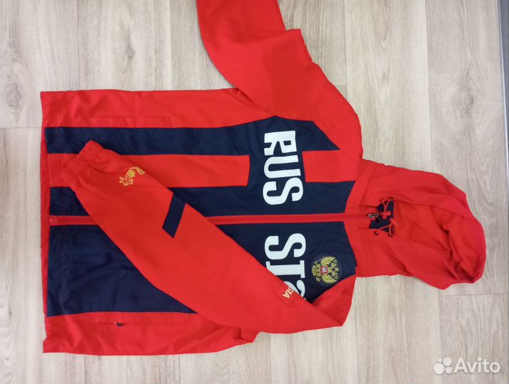 Спортивный костюм на мальчика подростка