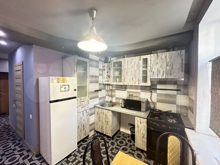 2-к. квартира, 42 м², 1/2 эт.