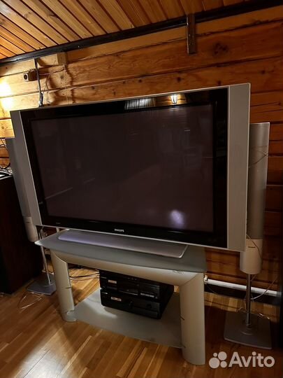 Плазменный телевизор philips