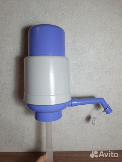 Ручная помпа для воды. Новая Не бу