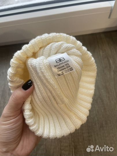 Шапка женская вязаная