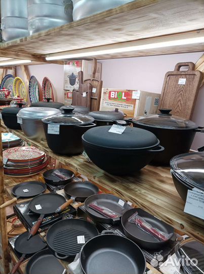 Кастрюля чугунная 4л