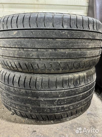 Triangle EffeXSport TH202 235/45 R18