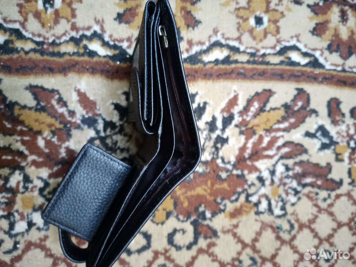 Бумажник мужской кожаный