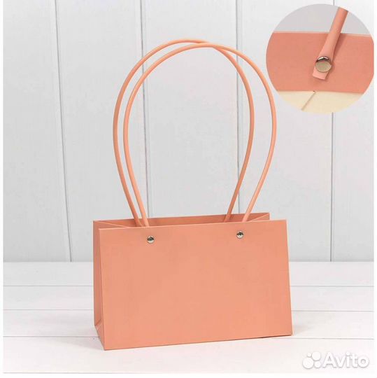 Пакет подарочный «Ваза для цветов» 22*13,5*10,5 Бе