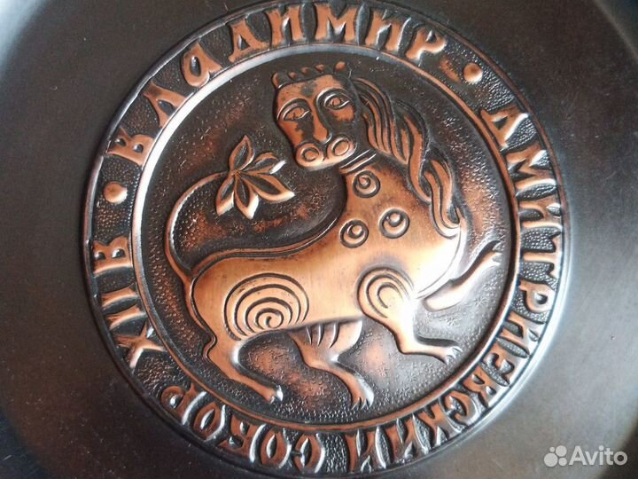 Декоративные тарелки