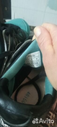 Кроссовки женские