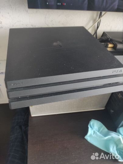 Sony playstation 4 pro 1 TB