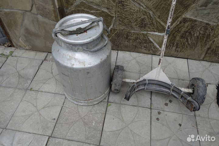 Фляга алюминиевая бу 40л,тележка