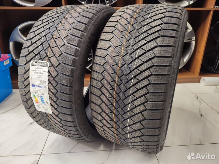 Continental VikingContact 8 295/35 R21 и 315/30 R22 107H