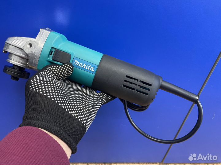 Ушм болгарка makita 125mm, модель 9558HB