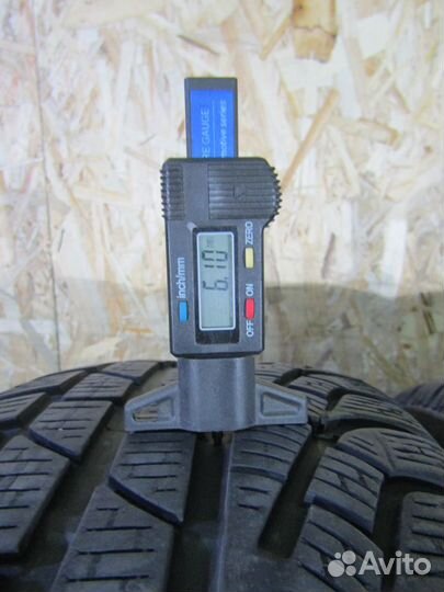 Pirelli Winter Sottozero 210 225/60 R17