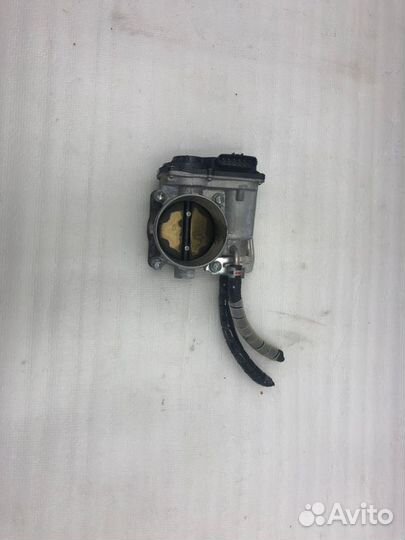 Дроссельная заслонка Toyota Camry V50/V55 2grfe