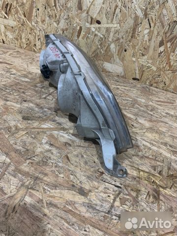 Фара левая Toyota Mark Ii Wagon Qualis