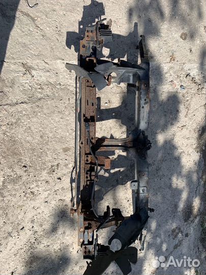 Панель передняя Nissan Navara / Pathfinder