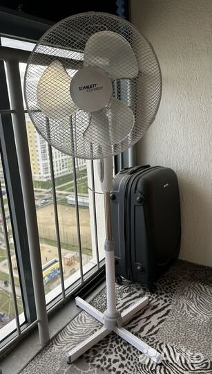 Вентилятор напольный Scarlet