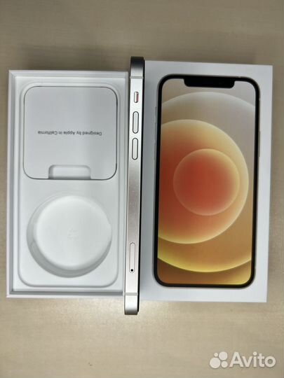 iPhone 12, 64 ГБ