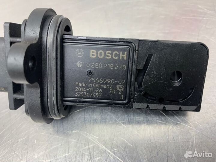 Расходомер воздуха Bmw 5 Series F10 N63B44A 2011