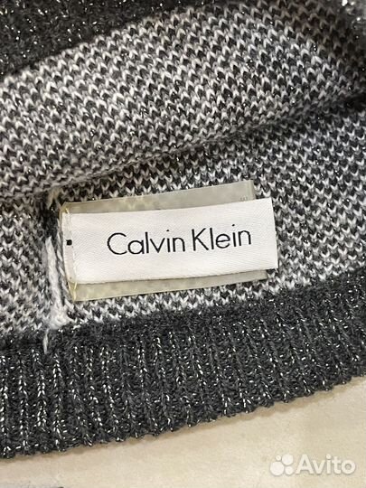 Комплект шапка шарф и митинги Celvin Klein