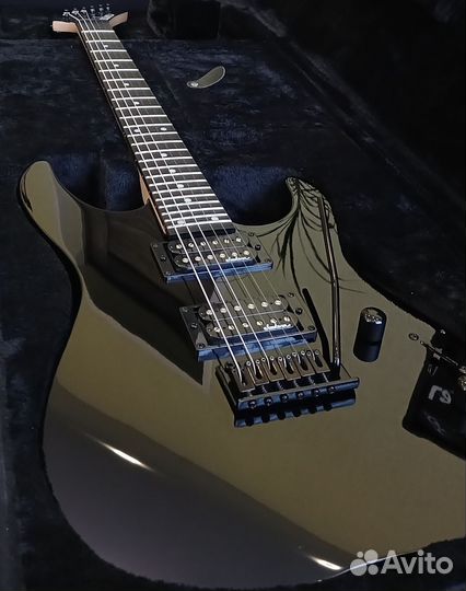 Электрогитара