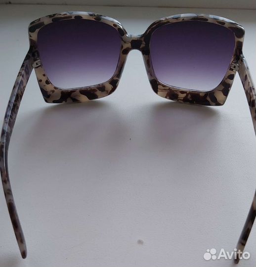 Солнцезащитные очки