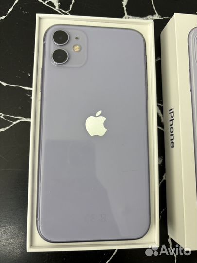 iPhone 11, 64 ГБ