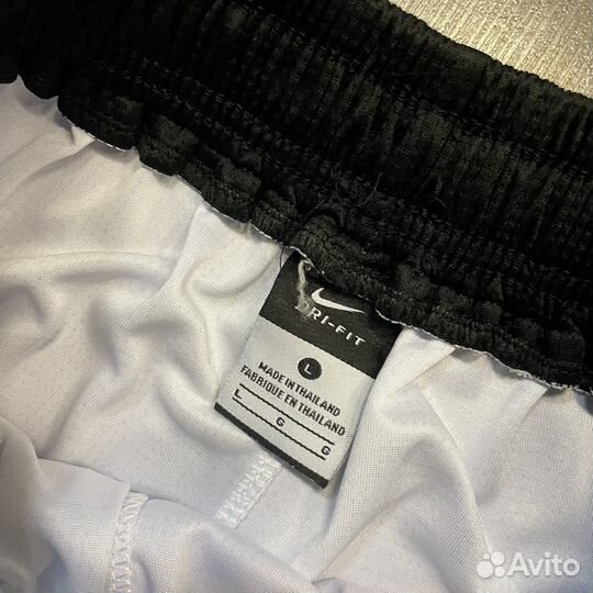 Шорты Nike