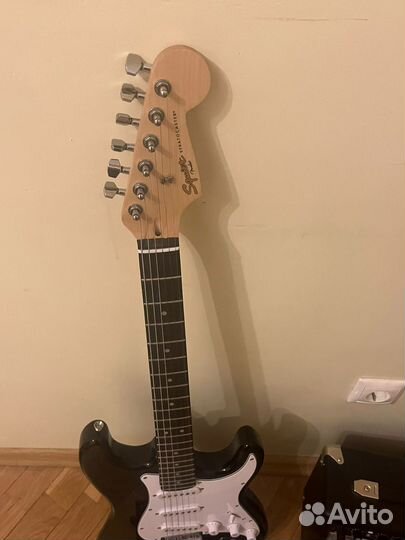 Электро гитара fender squier stratocaster