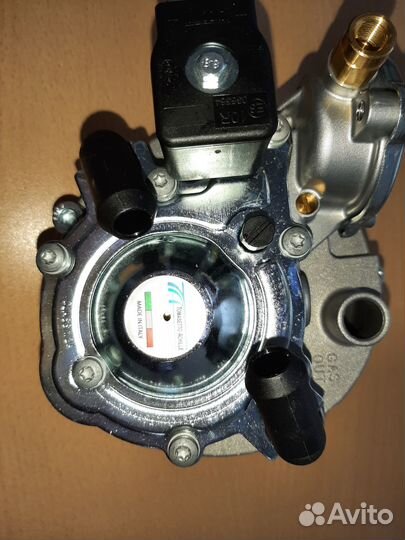 Продам оригинальный газовый редуктор Tomasetto