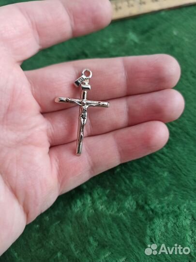 Крестик нательный старинный католический