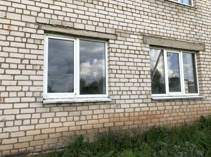 2-к. квартира, 40 м², 1/3 эт.