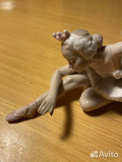 Фарфоровая статуэтка «Балерина-принцесса»