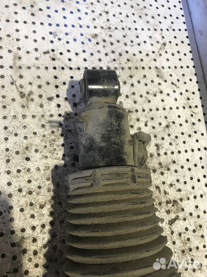 Стойка задняя Audi Q7