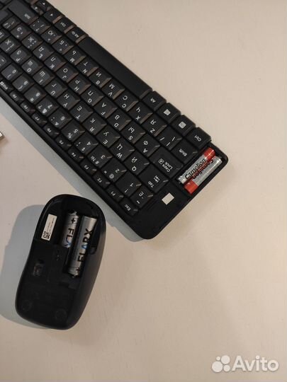 Набор клавиатура + мышь Logitech K220