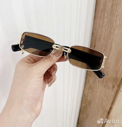 Солнцезащитные очки женские