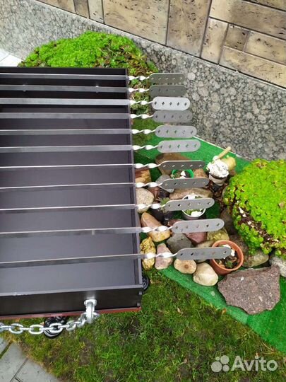 Мангал поворотный 