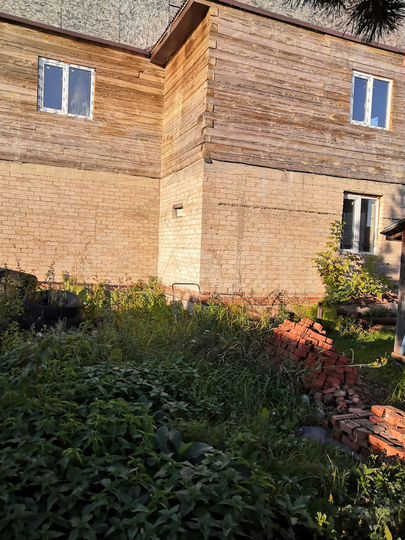 Коттедж 280 м² на участке 25 сот.