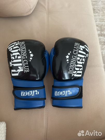 Боксерские перчатки 12 oz