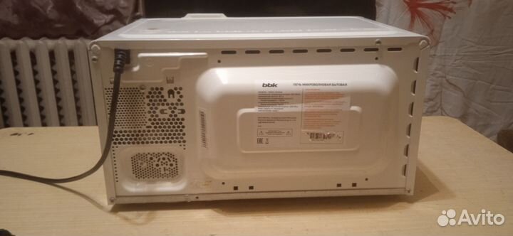 Микроволновая печь BBK 17MWS-781MW белый,17л/700Вт