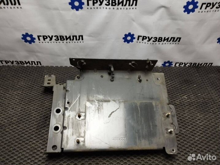 Крепление блока предохранителей Volvo FH4 22253371