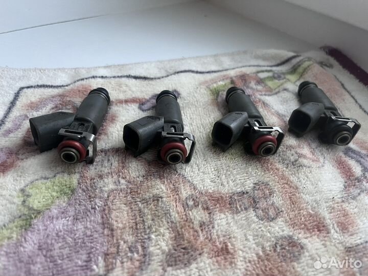 Форсунки топливные Джип Чероки Denso 53013656AA