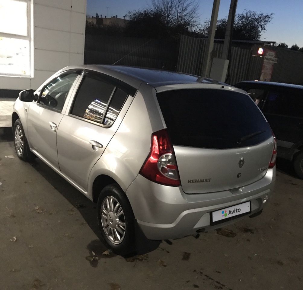 Renault Sandero: фото владельца