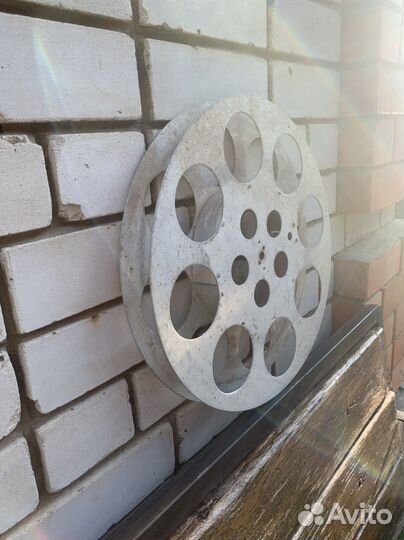 Финтажная кассета от станционарного кинопроектора