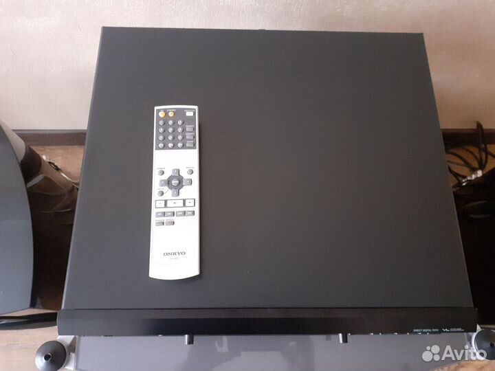 Cd проигрыватель Onkyo DX-7555 c пультом в идеале
