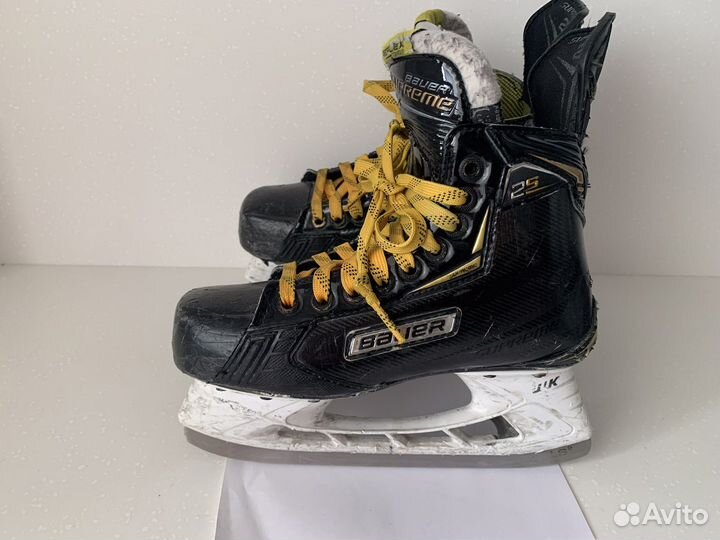 Хоккейные коньки Bauer Supreme 2S размер JR 3,5D