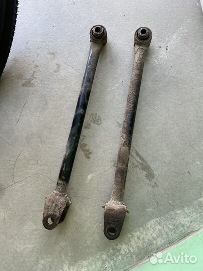 Задний нижний рычаг infiniti m37