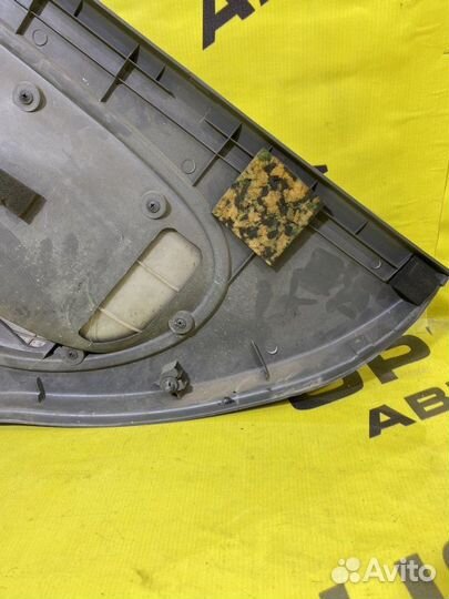 Обшивка двери задняя левая Kia Rio седан A5D 2001