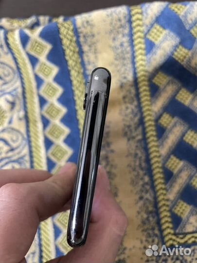 Мобильные телефоны бу iPhone 10